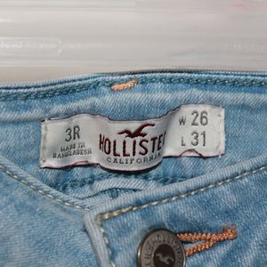 Hollister Jeans - Light Wash Skinny Jeans Hollister Jeans - Light Wash Skinny Jeans